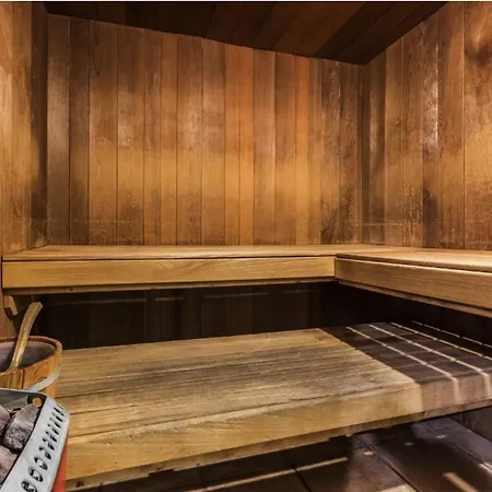 Moderne A Plagne Aime 2000 Avec Piscine Et Parking Couvert - Fr-1-351-267